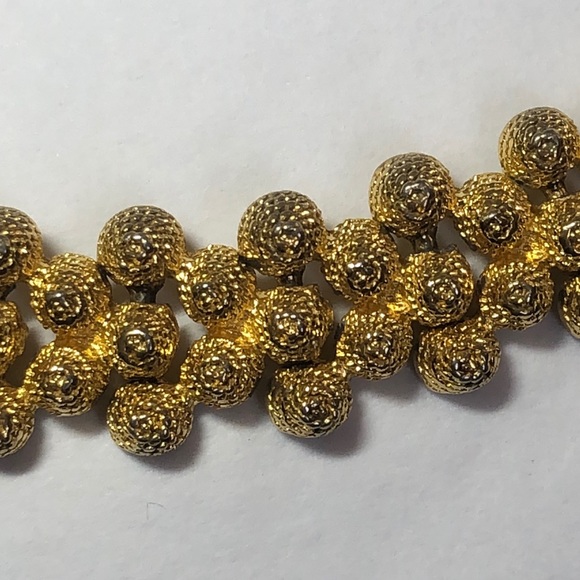 Gold Faux Cannetille Collar - Picture 3 of 4